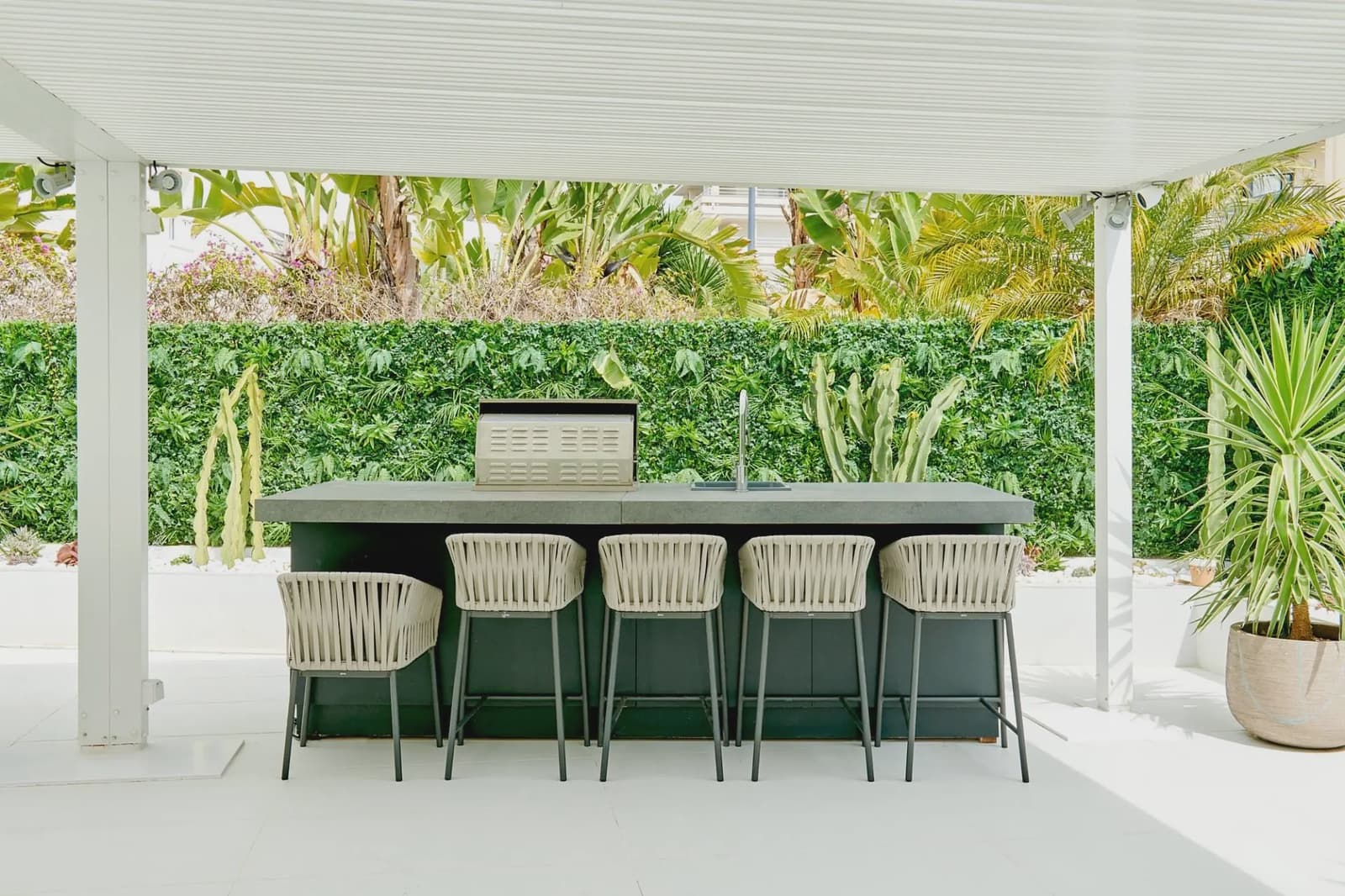 2 soveværelse Lejlighed til salg i Ibiza by med swimmingpool garage - € 1.990.000 (Ref: 9163279)