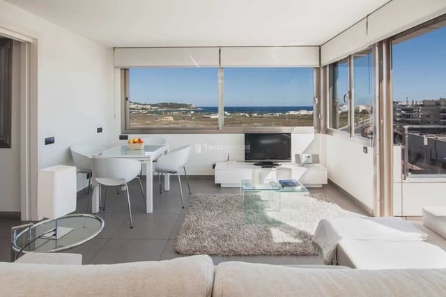 2 soveværelse Lejlighed til leje i Talamanca, Ibiza by med swimmingpool garage - € 1.300 (Ref: 9172589)