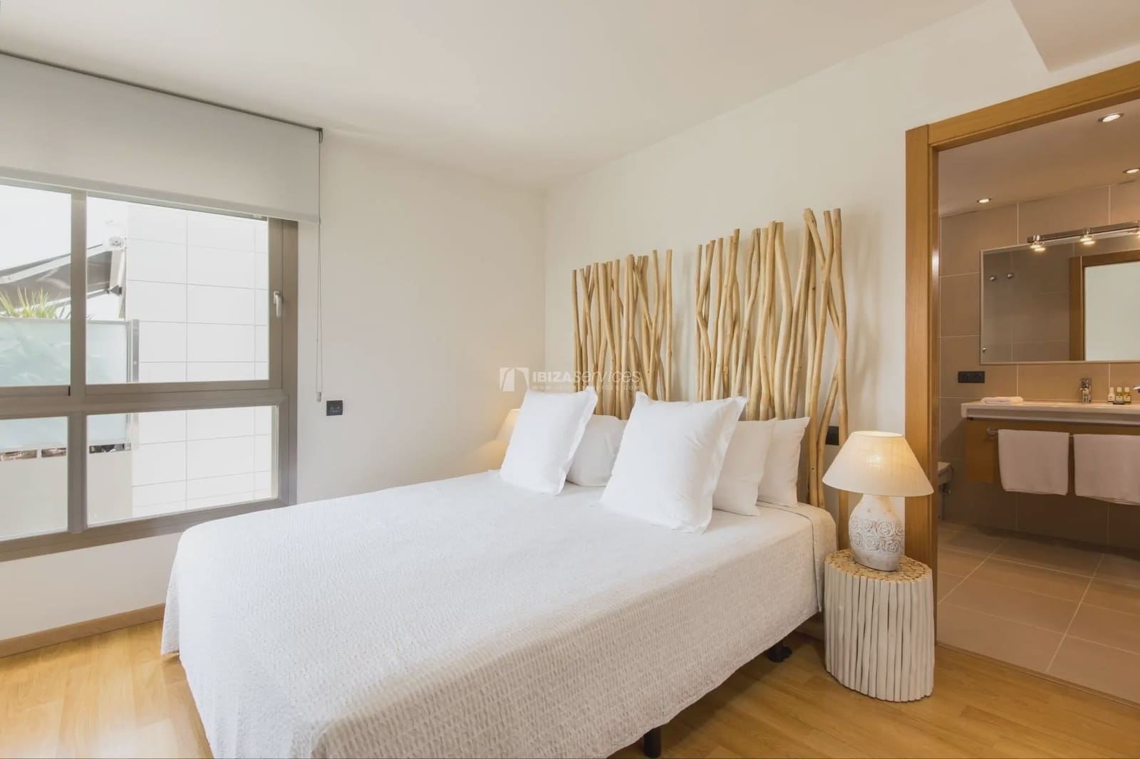 Apartamento de 3 habitaciones en Ibiza / Eivissa ciudad en alquiler con piscina garaje - 1.500 € (Ref: 9177614)