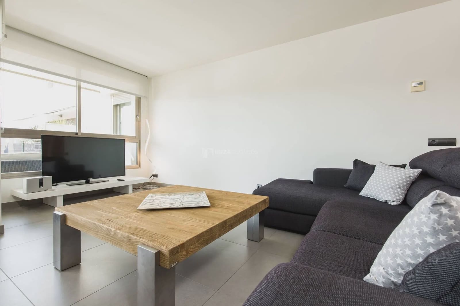 Apartamento de 3 habitaciones en Ibiza / Eivissa ciudad en alquiler con piscina garaje - 1.500 € (Ref: 9177614)