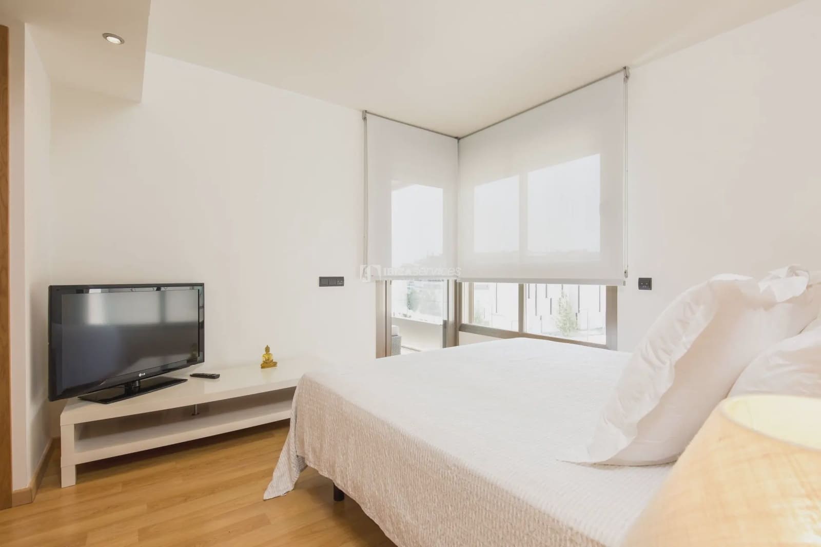 Apartamento de 3 habitaciones en Ibiza / Eivissa ciudad en alquiler con piscina garaje - 1.500 € (Ref: 9177614)