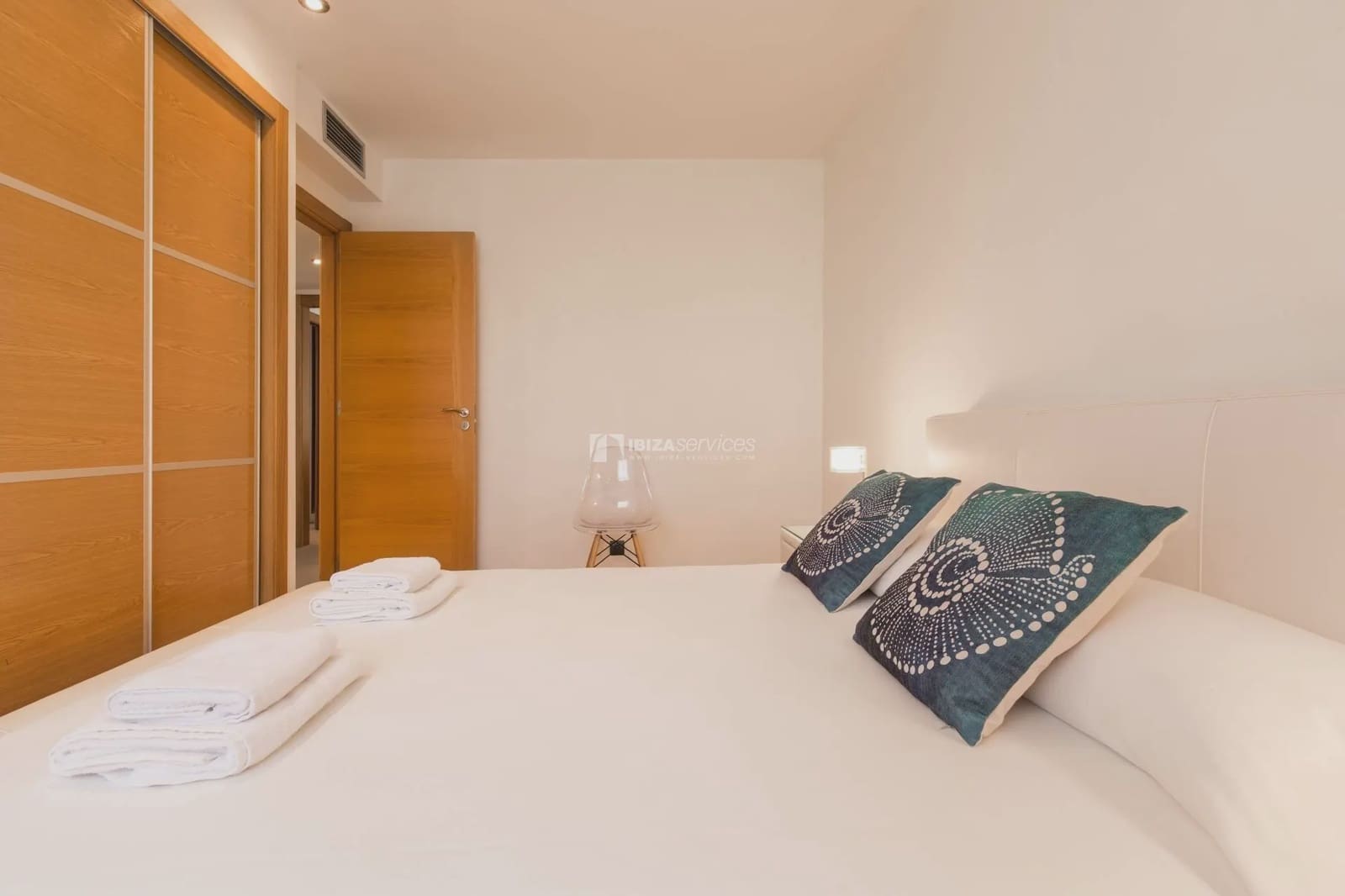 Apartamento de 3 habitaciones en Ibiza / Eivissa ciudad en alquiler con piscina garaje - 1.500 € (Ref: 9177614)