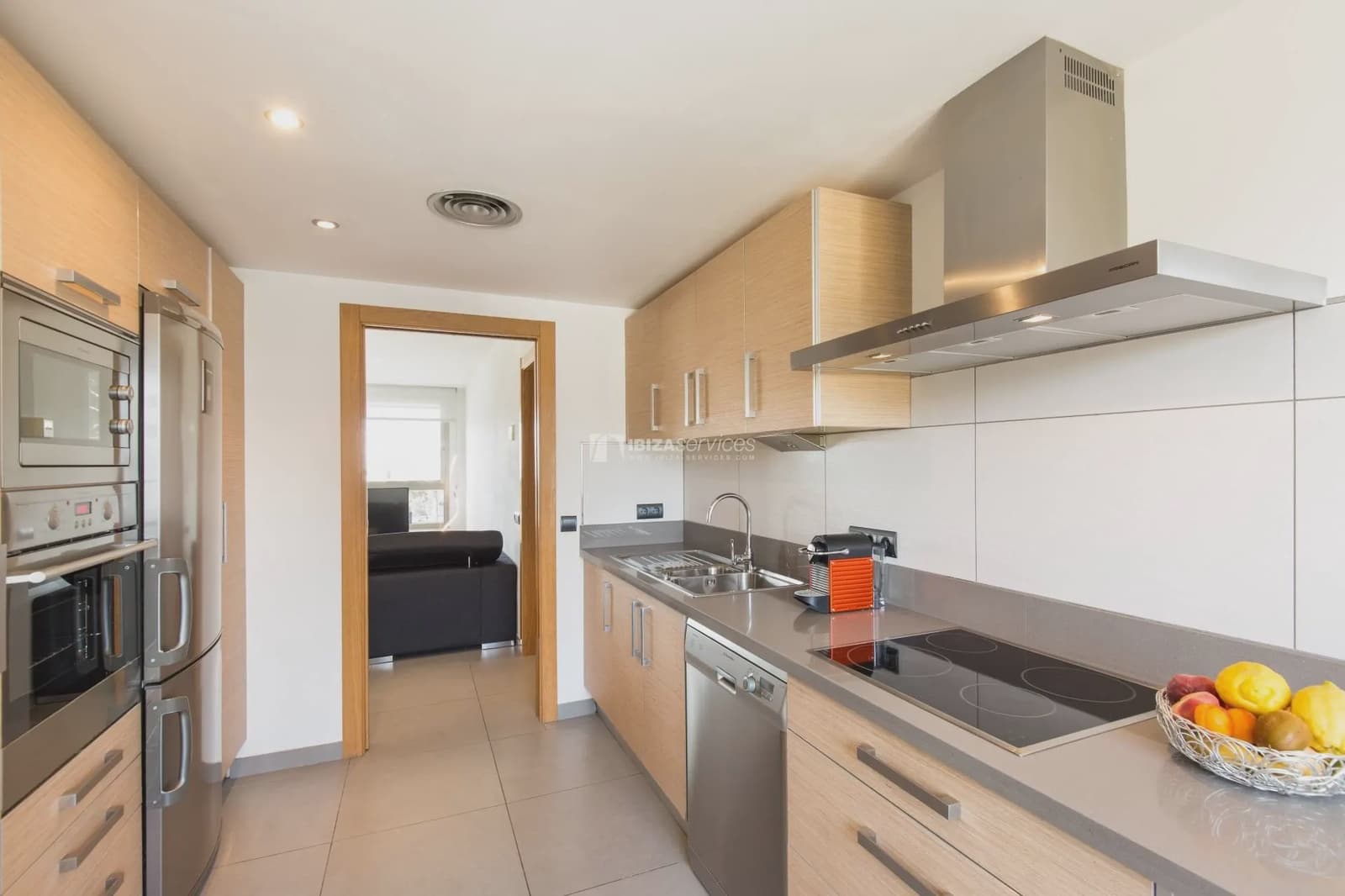 Apartamento de 3 habitaciones en Ibiza / Eivissa ciudad en alquiler con piscina garaje - 1.500 € (Ref: 9177614)