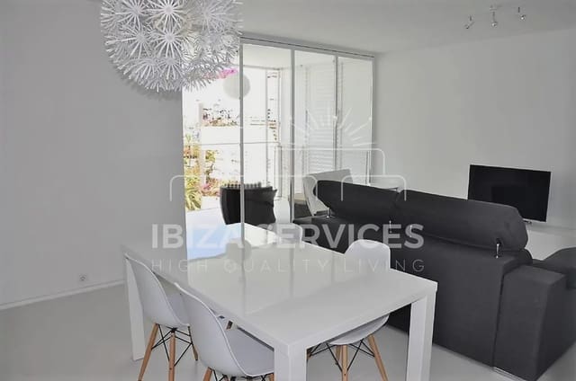 2 makuuhuone Huoneisto vuokrattavana paikassa Talamanca, Ibiza kaupunki mukana uima-altaan 
autotalli - 1 150 € (Ref: 9180674)