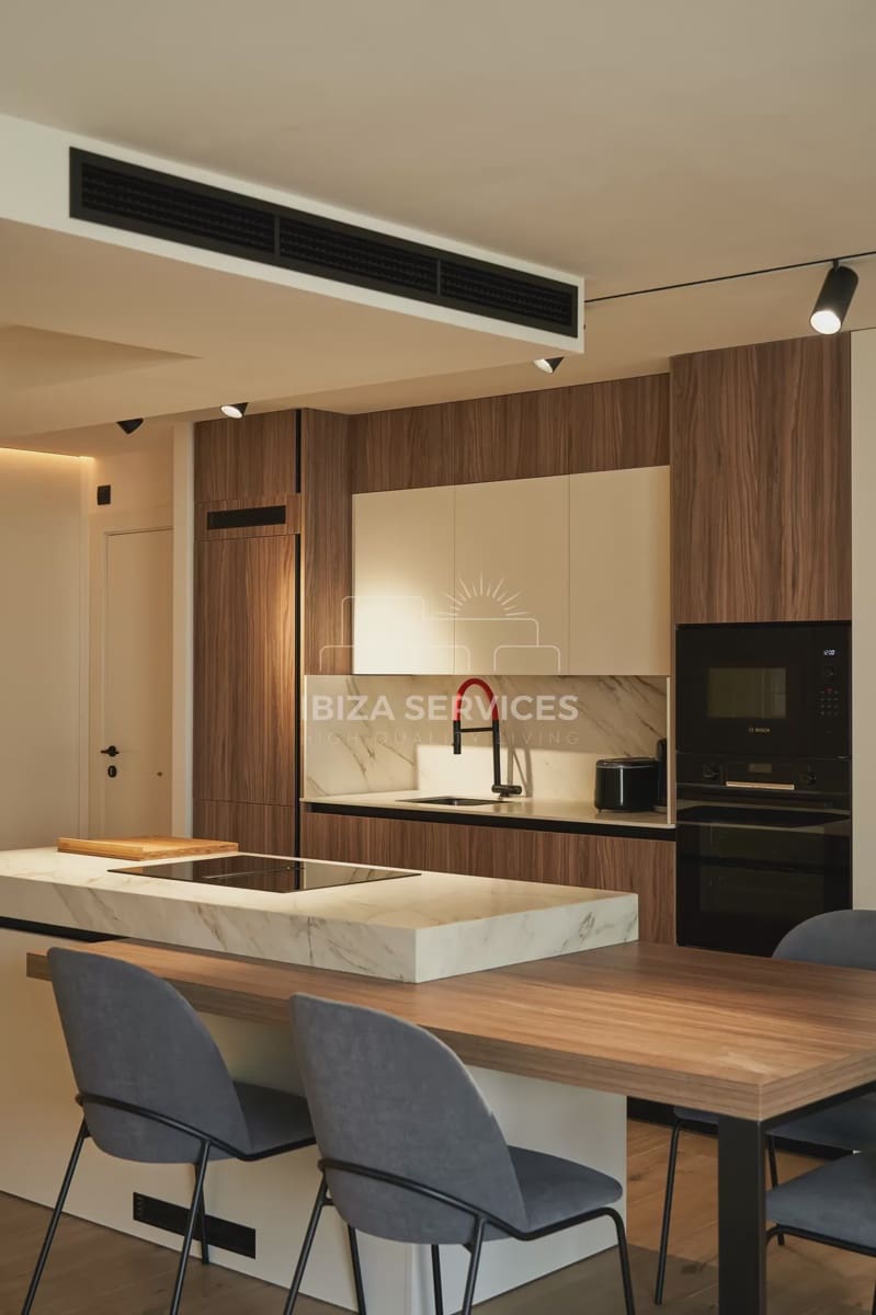 2 Zimmer Apartment zu vermieten in Ibiza / Eivissa Stadt mit Pool Garage - 1.600 € (Ref: 9180675)