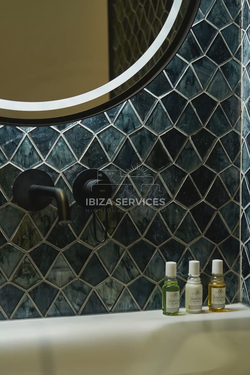 2 Zimmer Apartment zu vermieten in Ibiza / Eivissa Stadt mit Pool Garage - 1.600 € (Ref: 9180675)