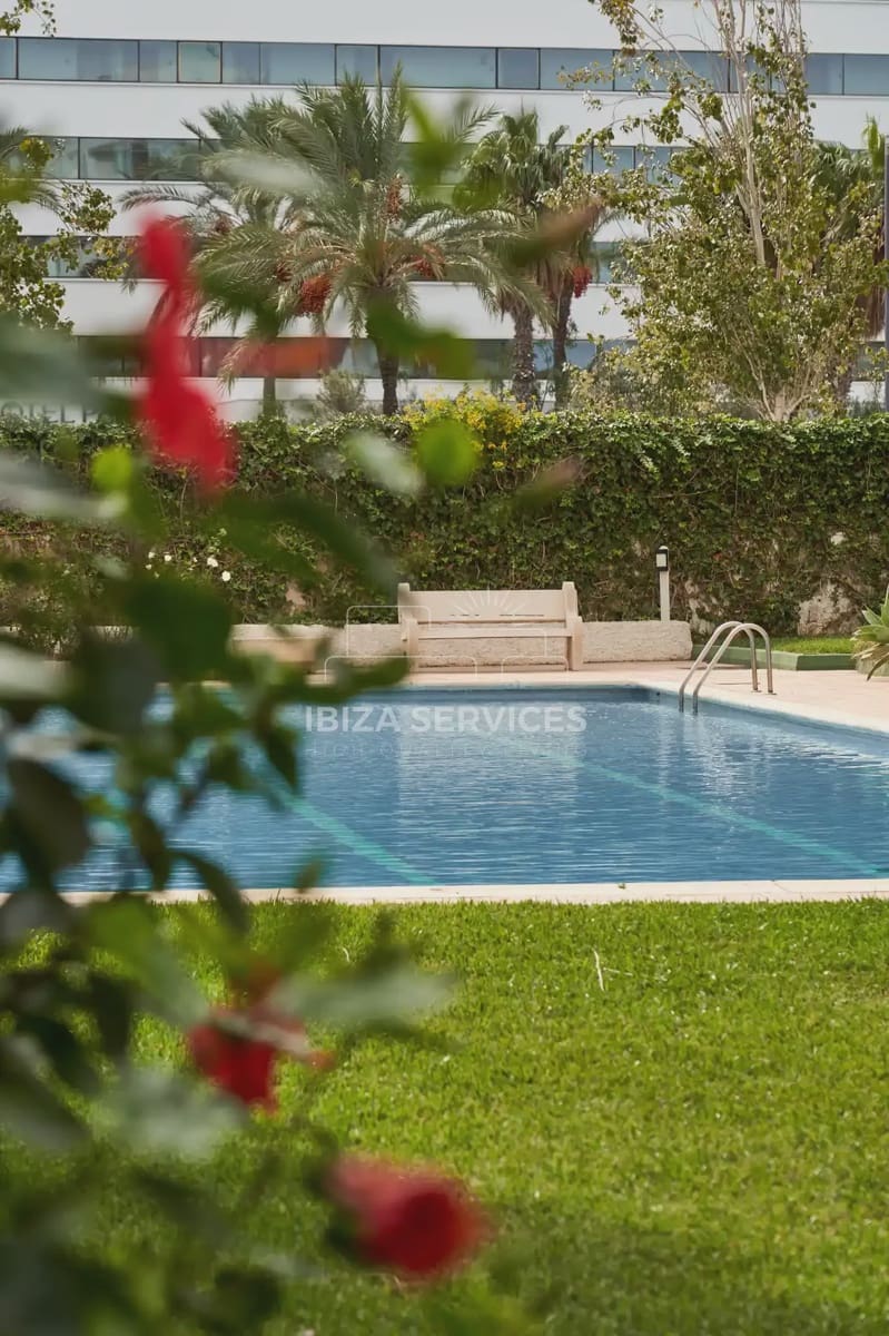 2 Zimmer Apartment zu vermieten in Ibiza / Eivissa Stadt mit Pool Garage - 1.600 € (Ref: 9180675)