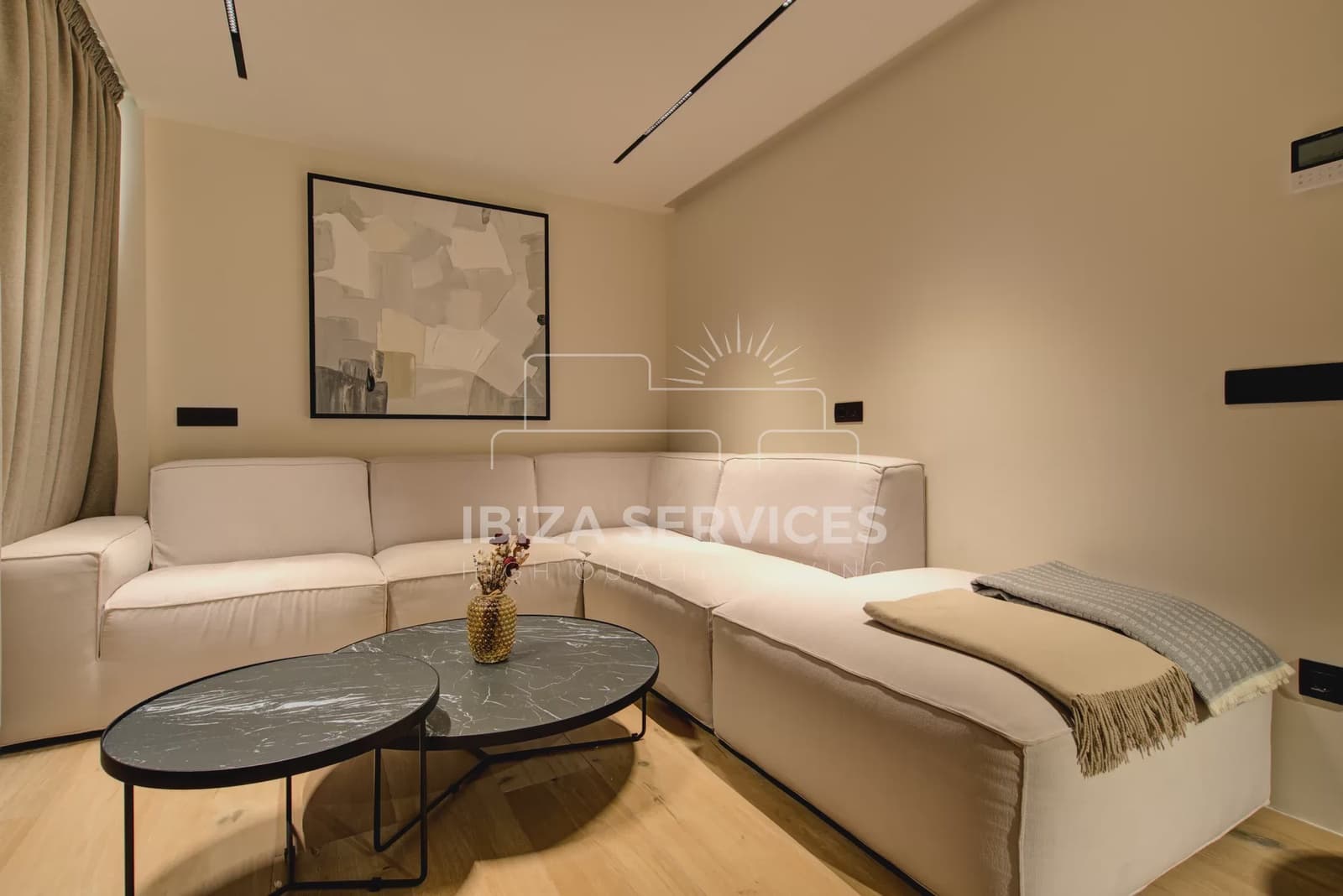 2 Zimmer Apartment zu vermieten in Ibiza / Eivissa Stadt mit Pool Garage - 1.600 € (Ref: 9180675)