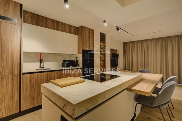 Apartamento de 2 habitaciones en Ibiza / Eivissa ciudad en alquiler con piscina garaje - 1.600 € (Ref: 9180675)