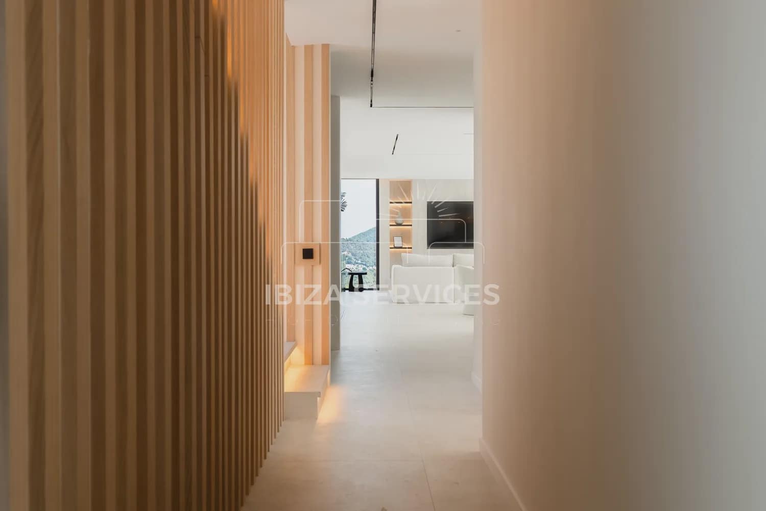 7 sypialnia Willa na sprzedaż w Roca Llisa z basenem garażem - 6 800 000 € (Ref: 9195107)