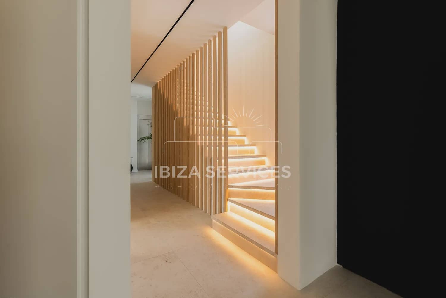 7 sypialnia Willa na sprzedaż w Roca Llisa z basenem garażem - 6 800 000 € (Ref: 9195107)