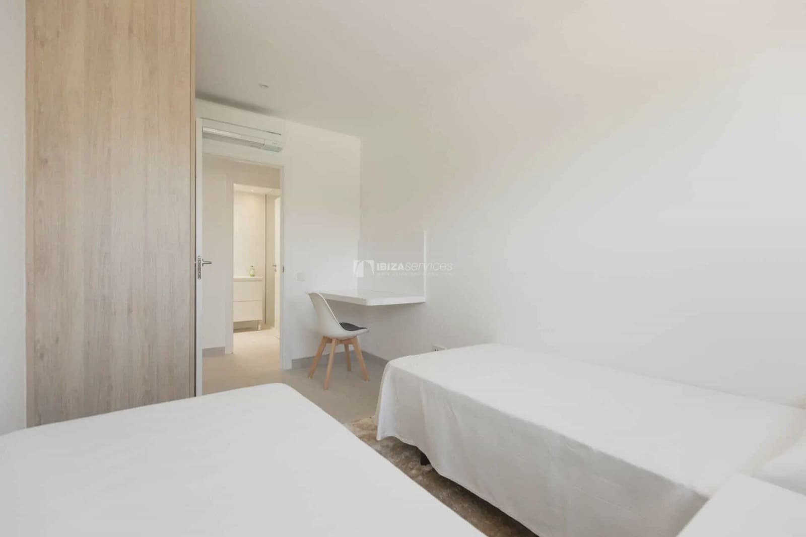 2 sypialnia Apartament do wynajęcia w Miasto Ibiza / Eivissa z garażem - 1 350 € (Ref: 9211649)