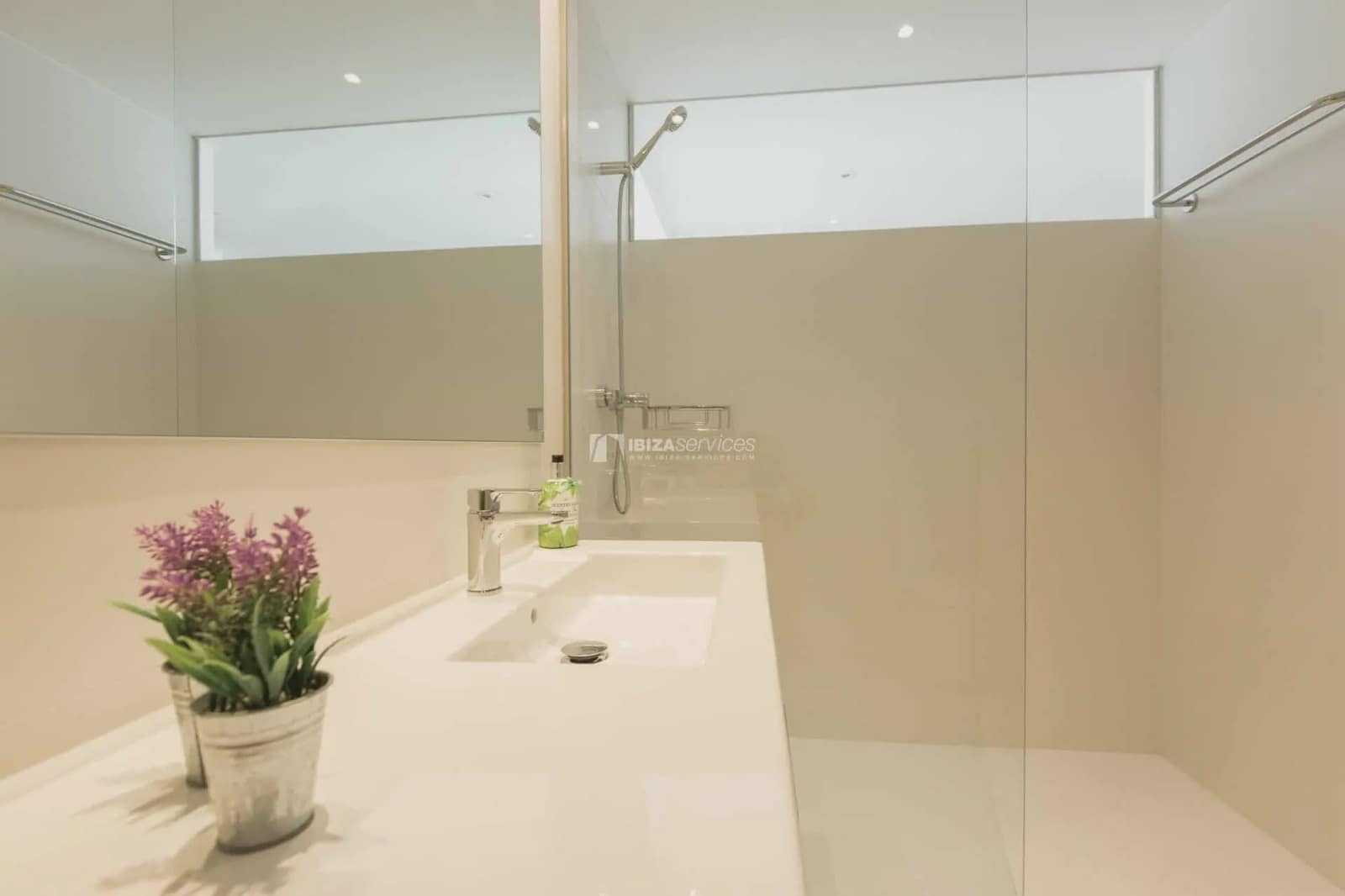 2 sypialnia Apartament do wynajęcia w Miasto Ibiza / Eivissa z garażem - 1 350 € (Ref: 9211649)