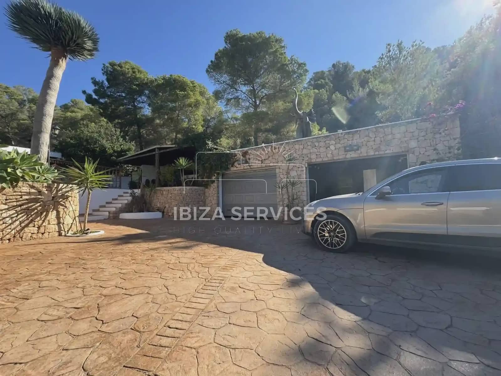 5 bedroom Villa for rent in Sant Jordi de Ses Salines with pool garage - € 7,500 (Ref: 9226034)