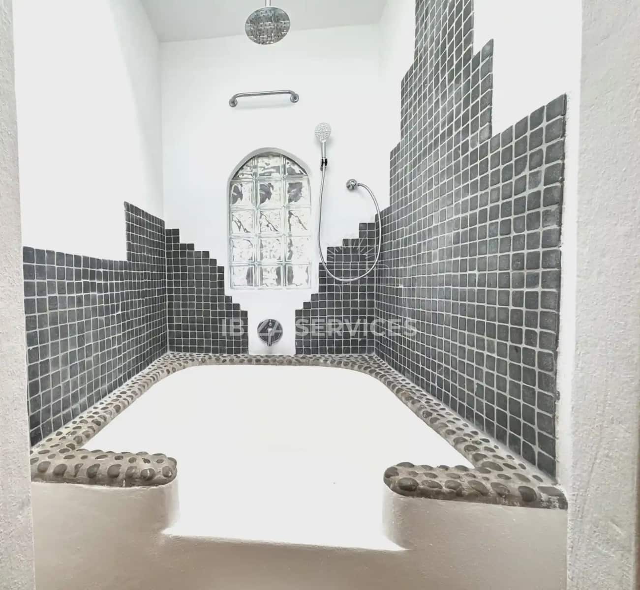 5 bedroom Villa for rent in Sant Jordi de Ses Salines with pool garage - € 7,500 (Ref: 9226034)