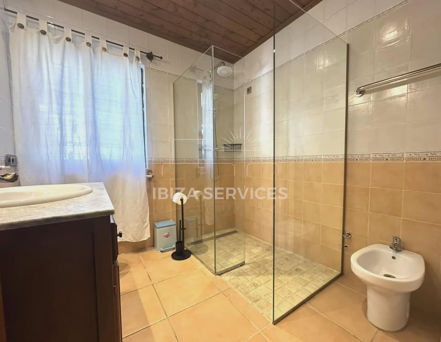 5 bedroom Villa for rent in Sant Jordi de Ses Salines with pool garage - € 7,500 (Ref: 9226034)