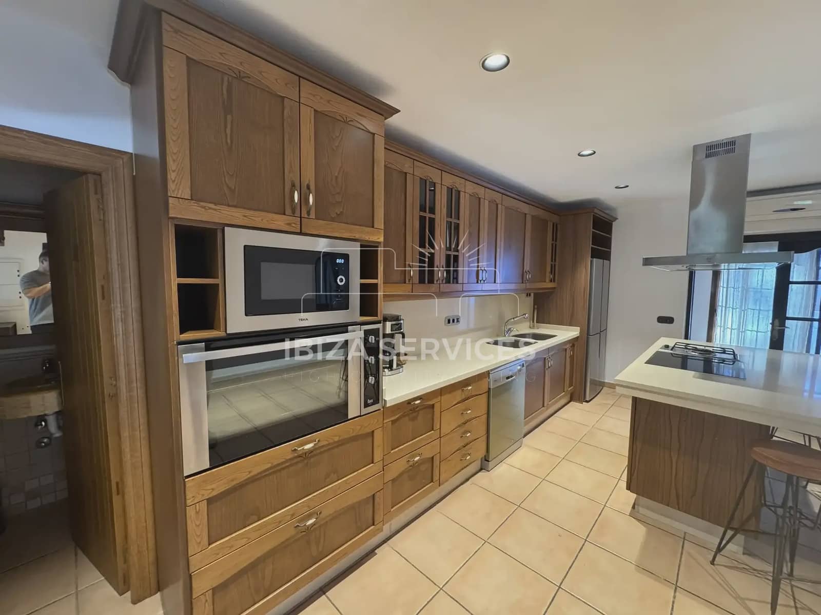 5 bedroom Villa for rent in Sant Jordi de Ses Salines with pool garage - € 7,500 (Ref: 9226034)