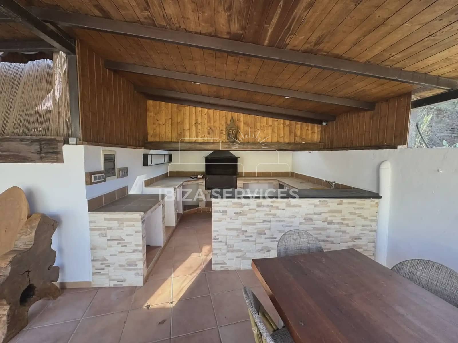5 bedroom Villa for rent in Sant Jordi de Ses Salines with pool garage - € 7,500 (Ref: 9226034)