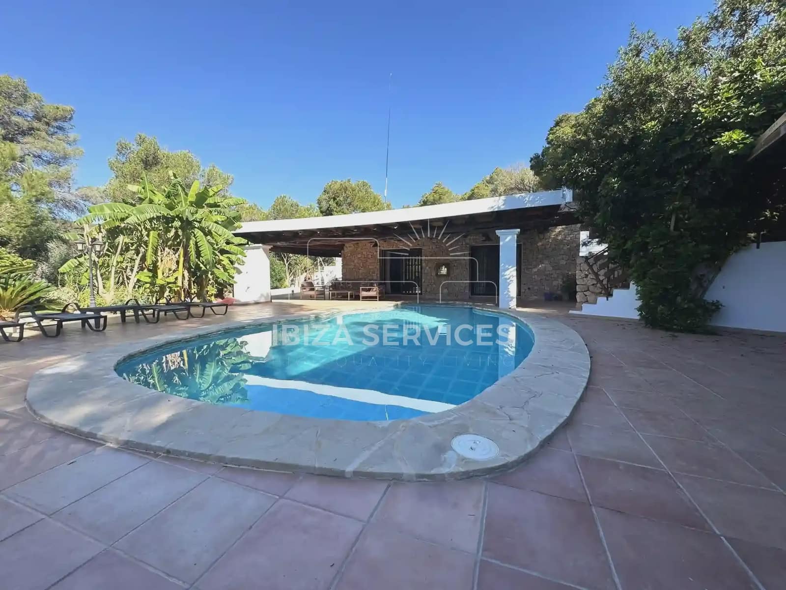 5 bedroom Villa for rent in Sant Jordi de Ses Salines with pool garage - € 7,500 (Ref: 9226034)