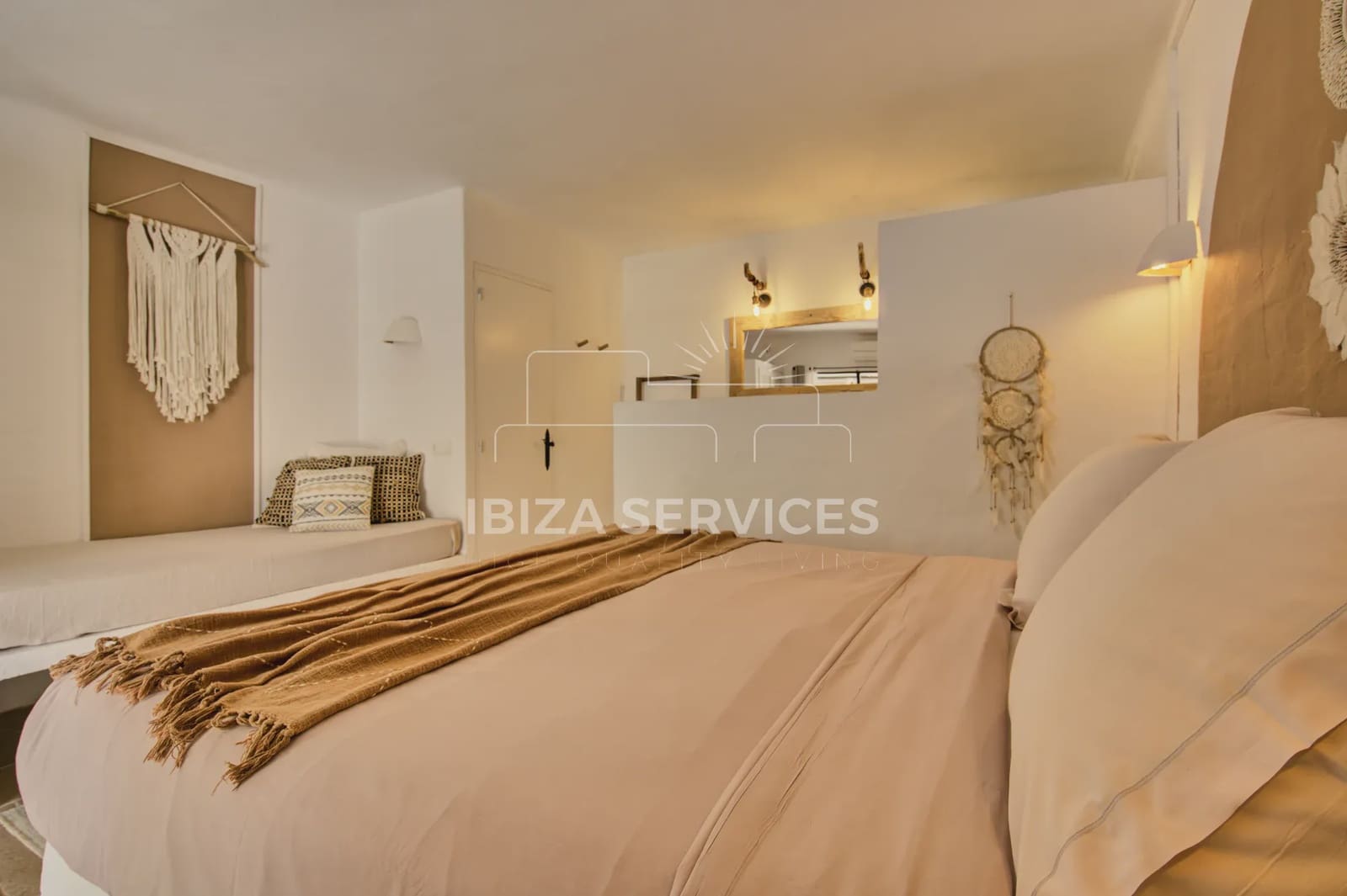 12 bedroom Villa for sale in Roca Llisa with pool garage - € 6,150,000 (Ref: 9245426)