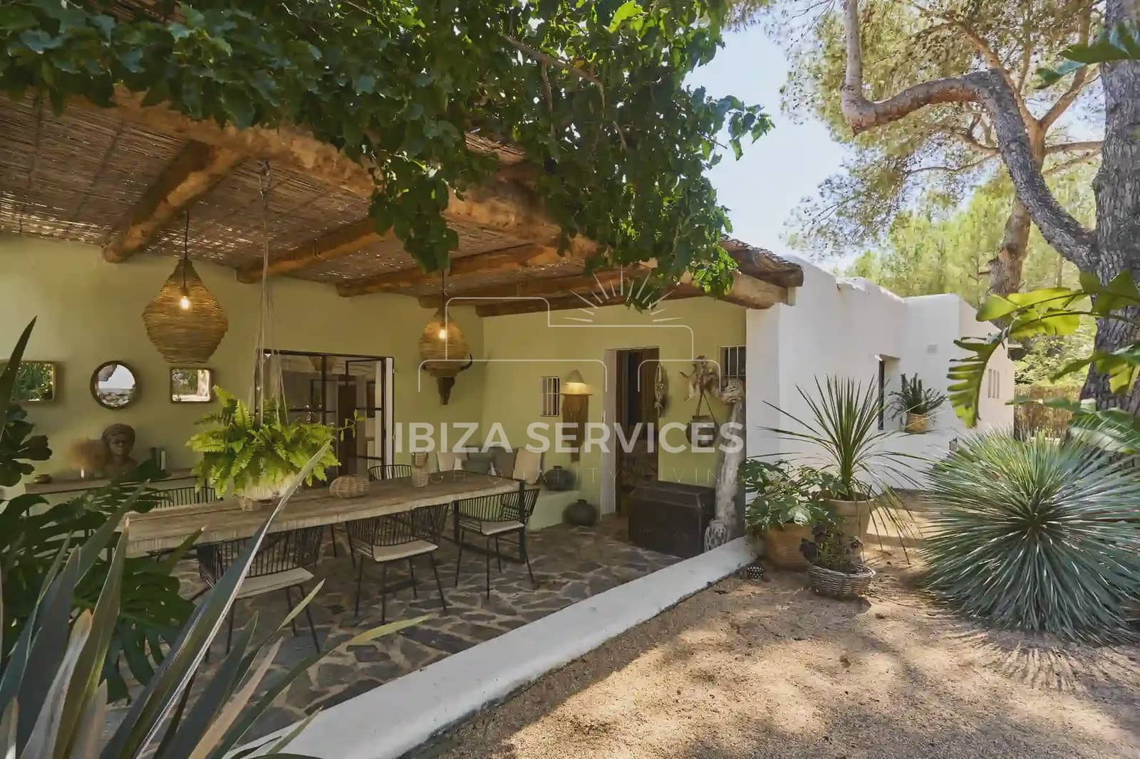 12 bedroom Villa for sale in Roca Llisa with pool garage - € 6,150,000 (Ref: 9245426)