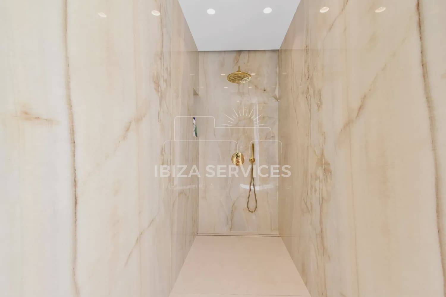 7 sypialnia Willa na sprzedaż w Nuestra Senora de Jesus z basenem garażem - 8 500 000 € (Ref: 9245427)