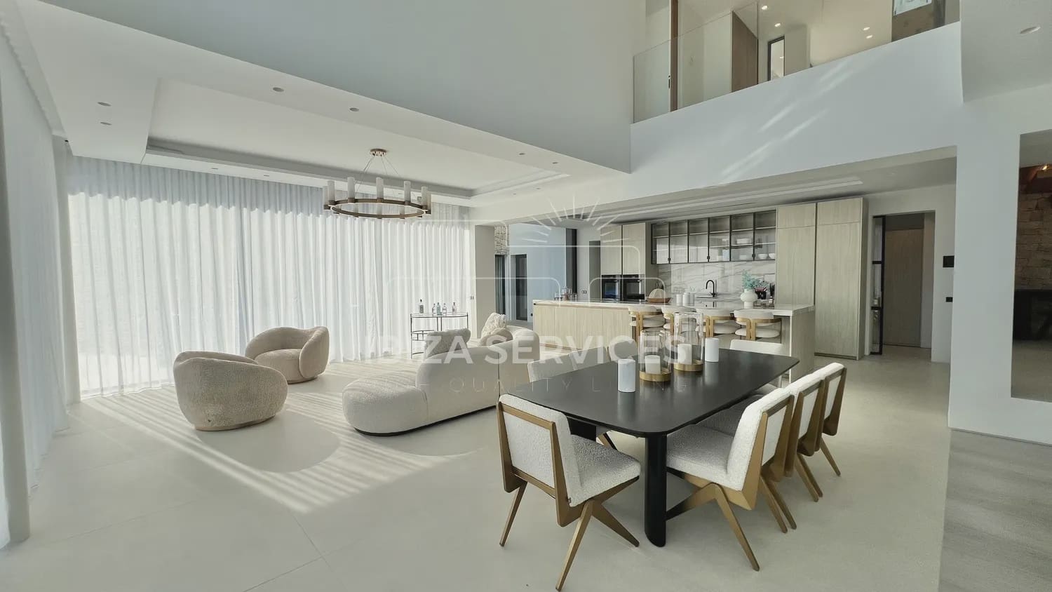 7 sypialnia Willa na sprzedaż w Nuestra Senora de Jesus z basenem garażem - 8 500 000 € (Ref: 9245427)