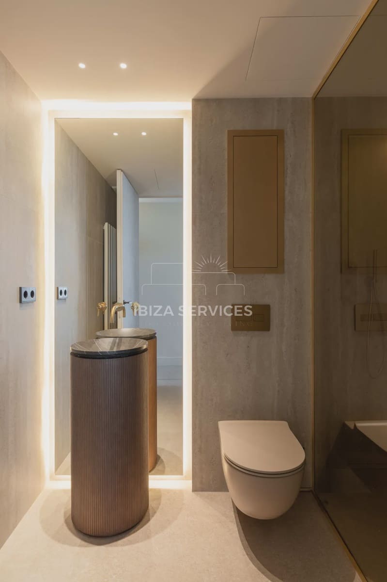 3 bedroom Apartment for sale in Ibiza / Eivissa town with pool - € 2,950,000 (Ref: 9247765)