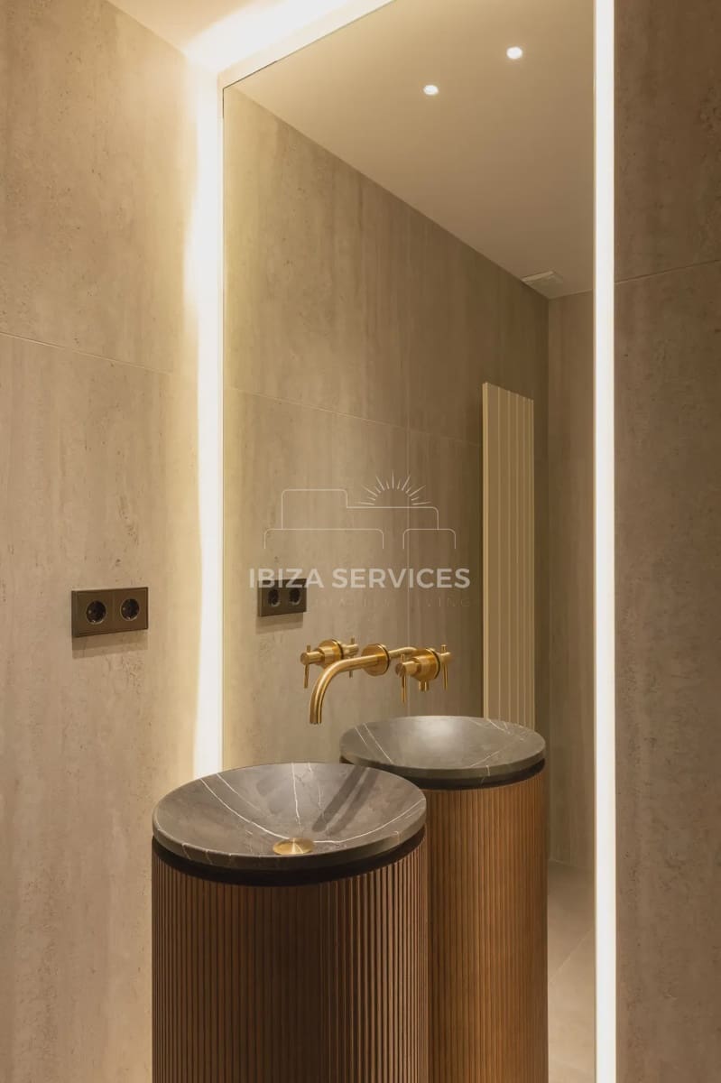 3 bedroom Apartment for sale in Ibiza / Eivissa town with pool - € 2,950,000 (Ref: 9247765)