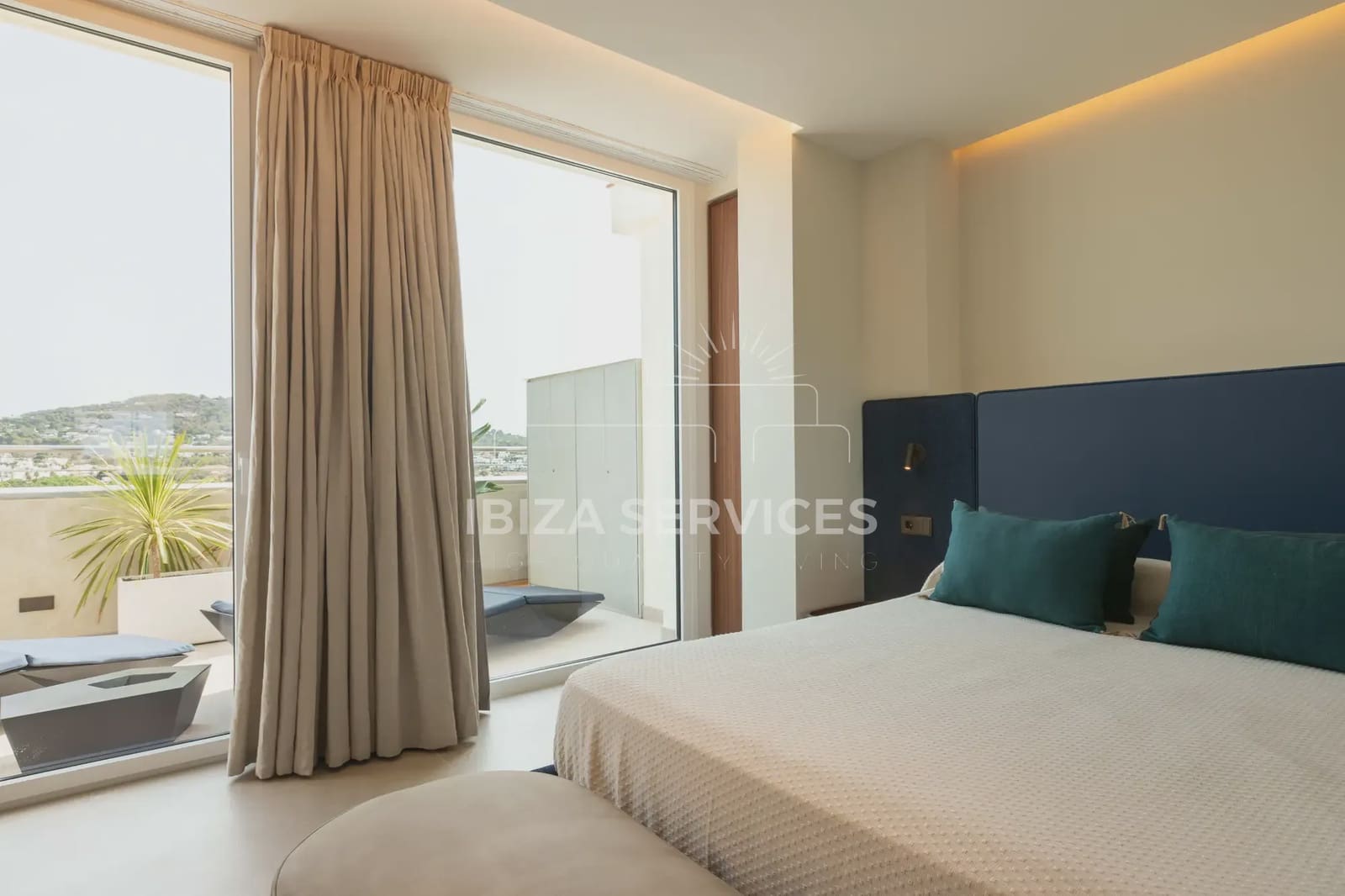 3 bedroom Apartment for sale in Ibiza / Eivissa town with pool - € 2,950,000 (Ref: 9247765)