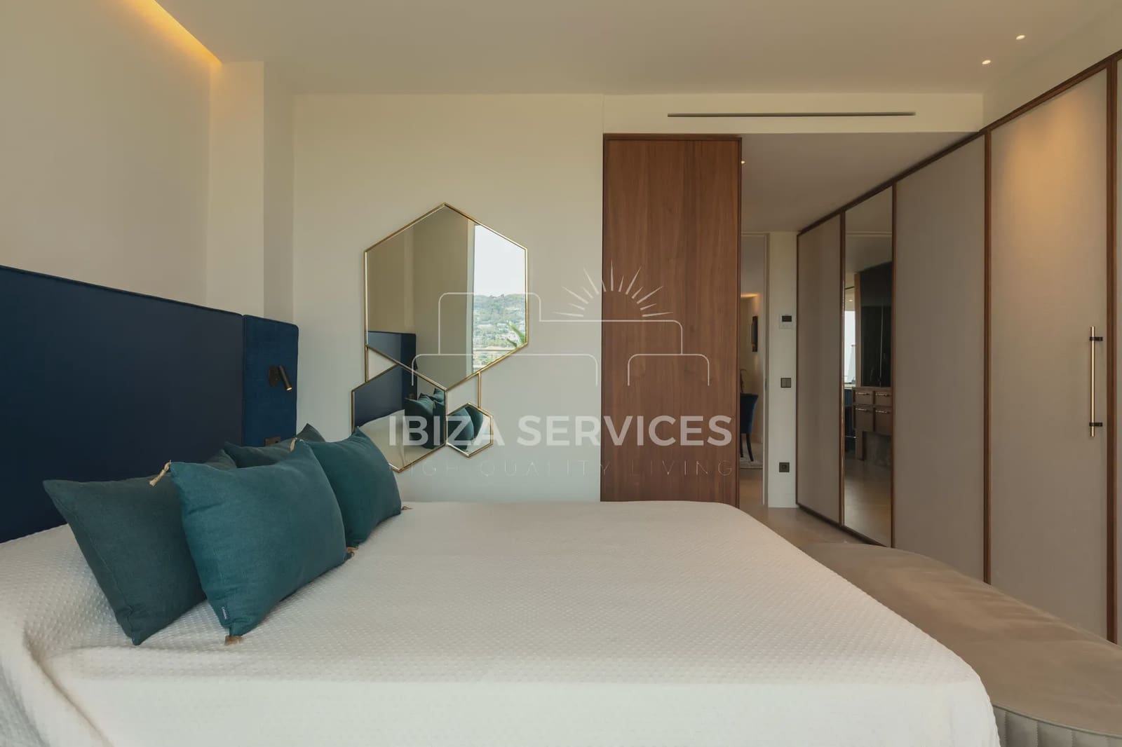 3 bedroom Apartment for sale in Ibiza / Eivissa town with pool - € 2,950,000 (Ref: 9247765)