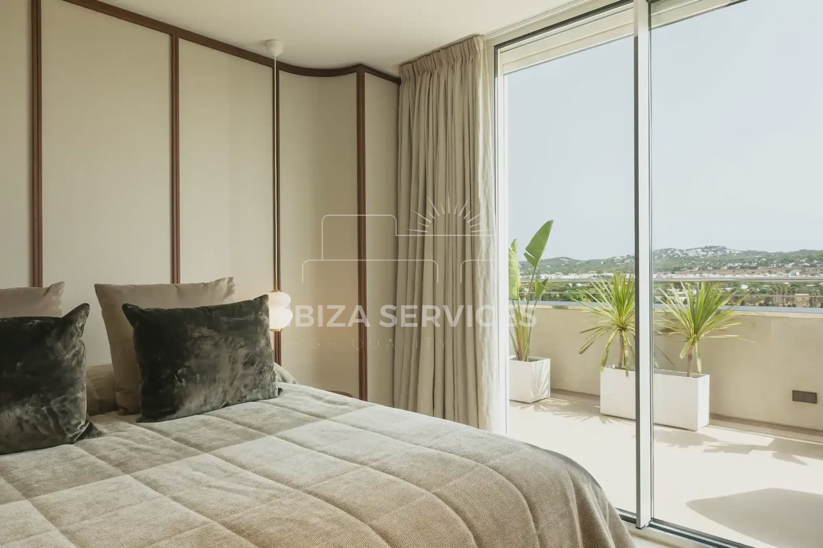 3 bedroom Apartment for sale in Ibiza / Eivissa town with pool - € 2,950,000 (Ref: 9247765)