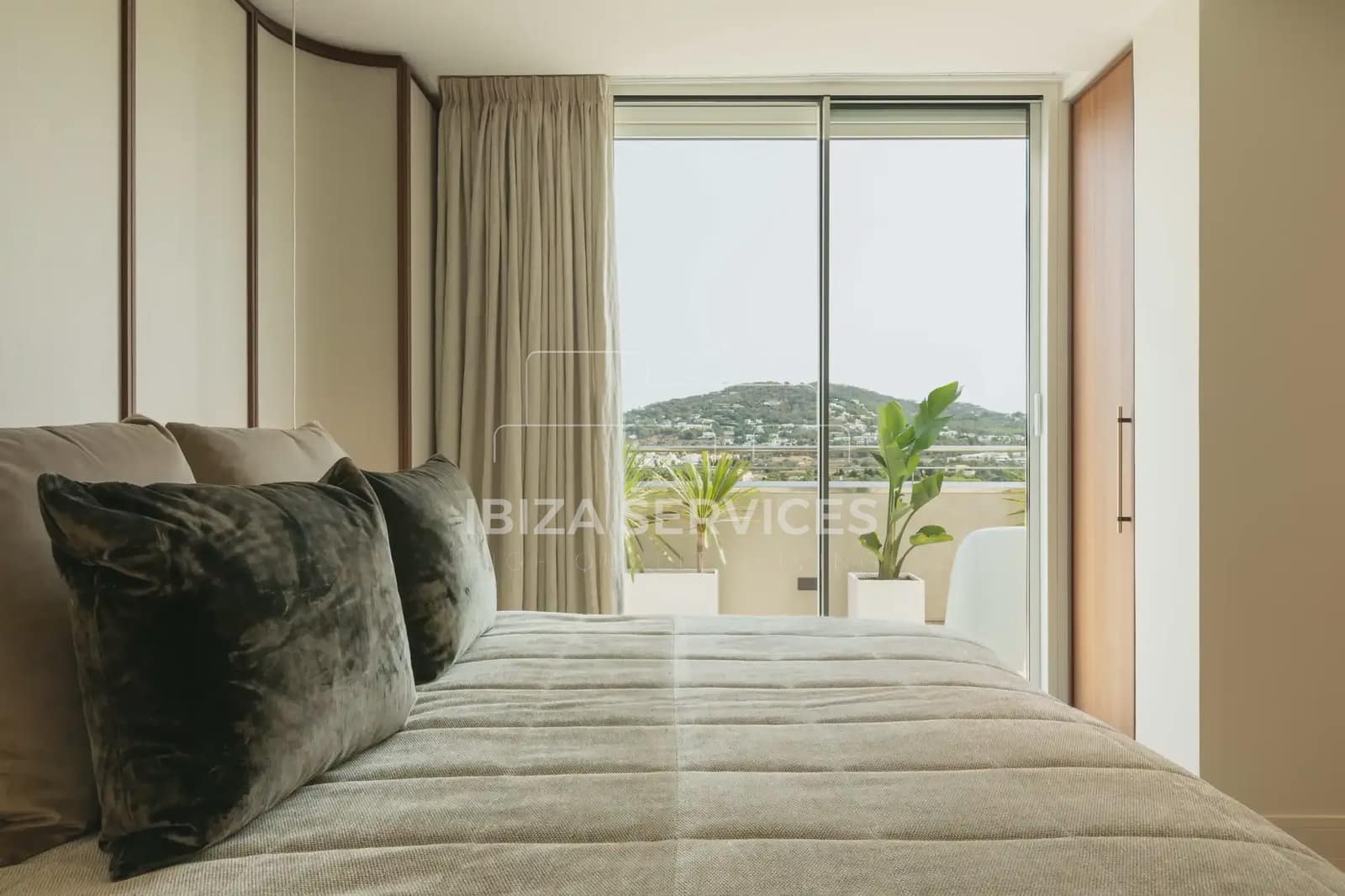 3 bedroom Apartment for sale in Ibiza / Eivissa town with pool - € 2,950,000 (Ref: 9247765)