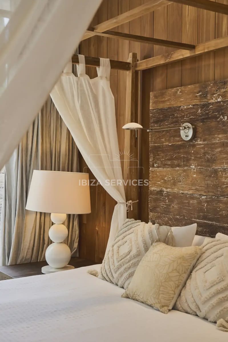 5 bedroom Villa for sale in San Jose / Sant Josep de Sa Talaia with pool garage - € 8,900,000 (Ref: 9265132)