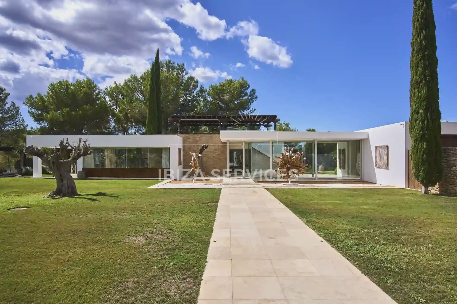 5 bedroom Villa for sale in San Jose / Sant Josep de Sa Talaia with pool garage - € 8,900,000 (Ref: 9265132)