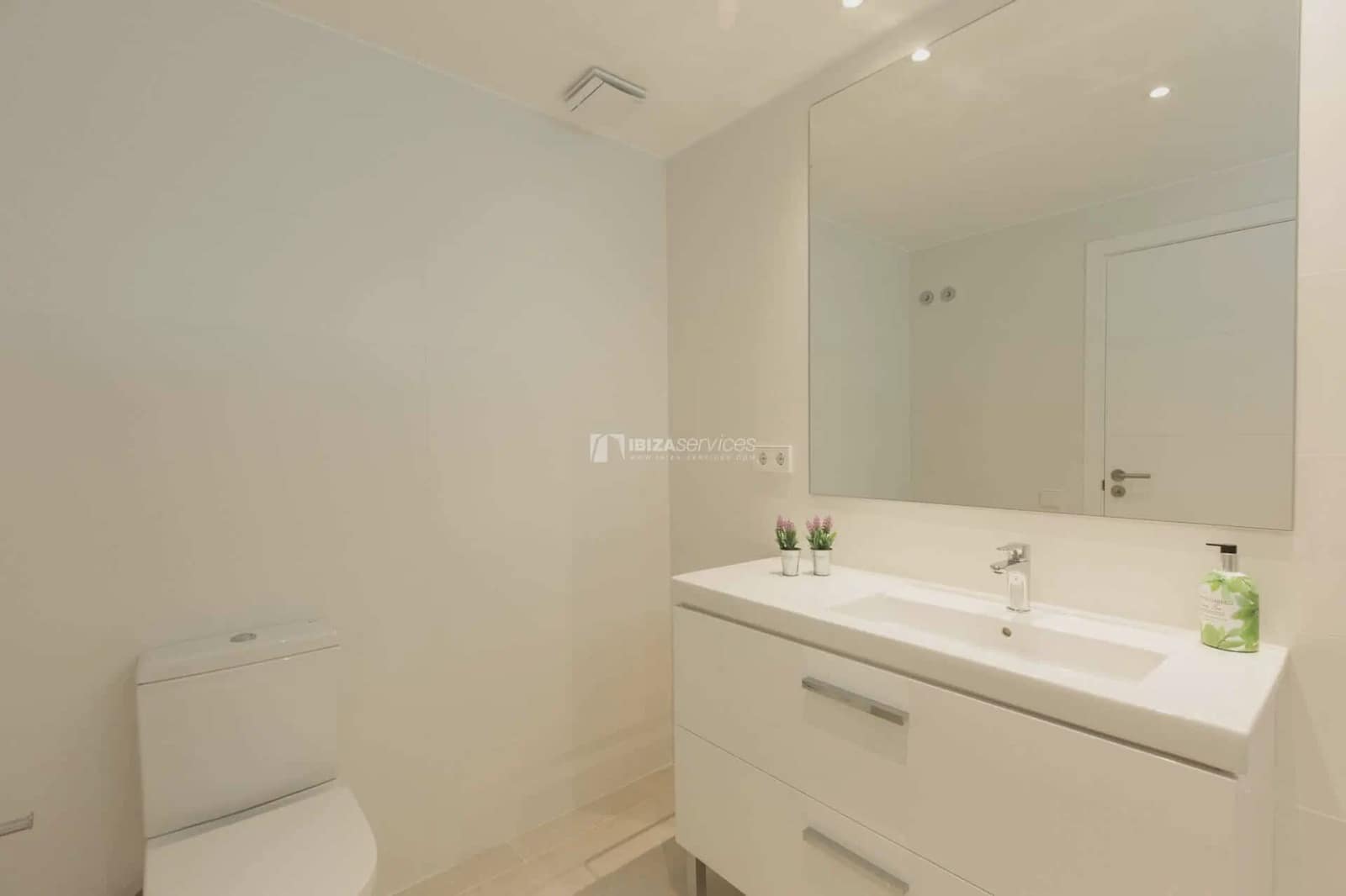 2 sypialnia Apartament do wynajęcia w Miasto Ibiza / Eivissa z garażem - 1 350 € (Ref: 9279853)