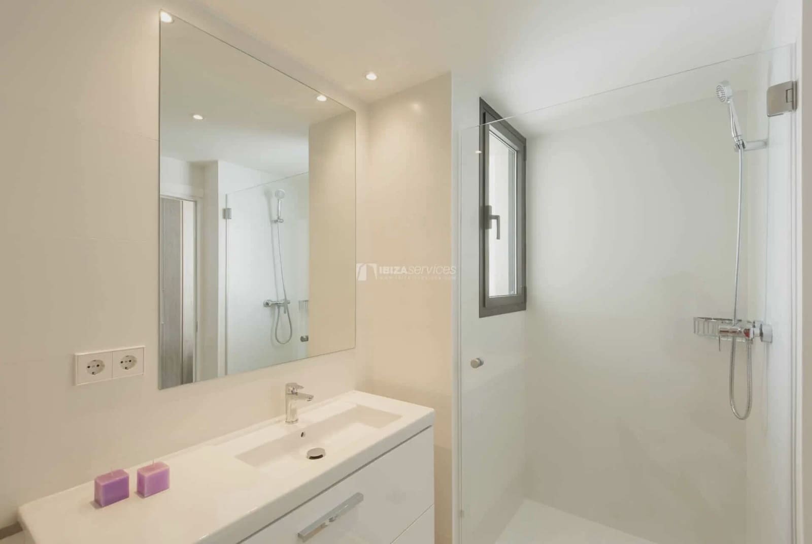 2 sypialnia Apartament do wynajęcia w Miasto Ibiza / Eivissa z garażem - 1 350 € (Ref: 9279853)