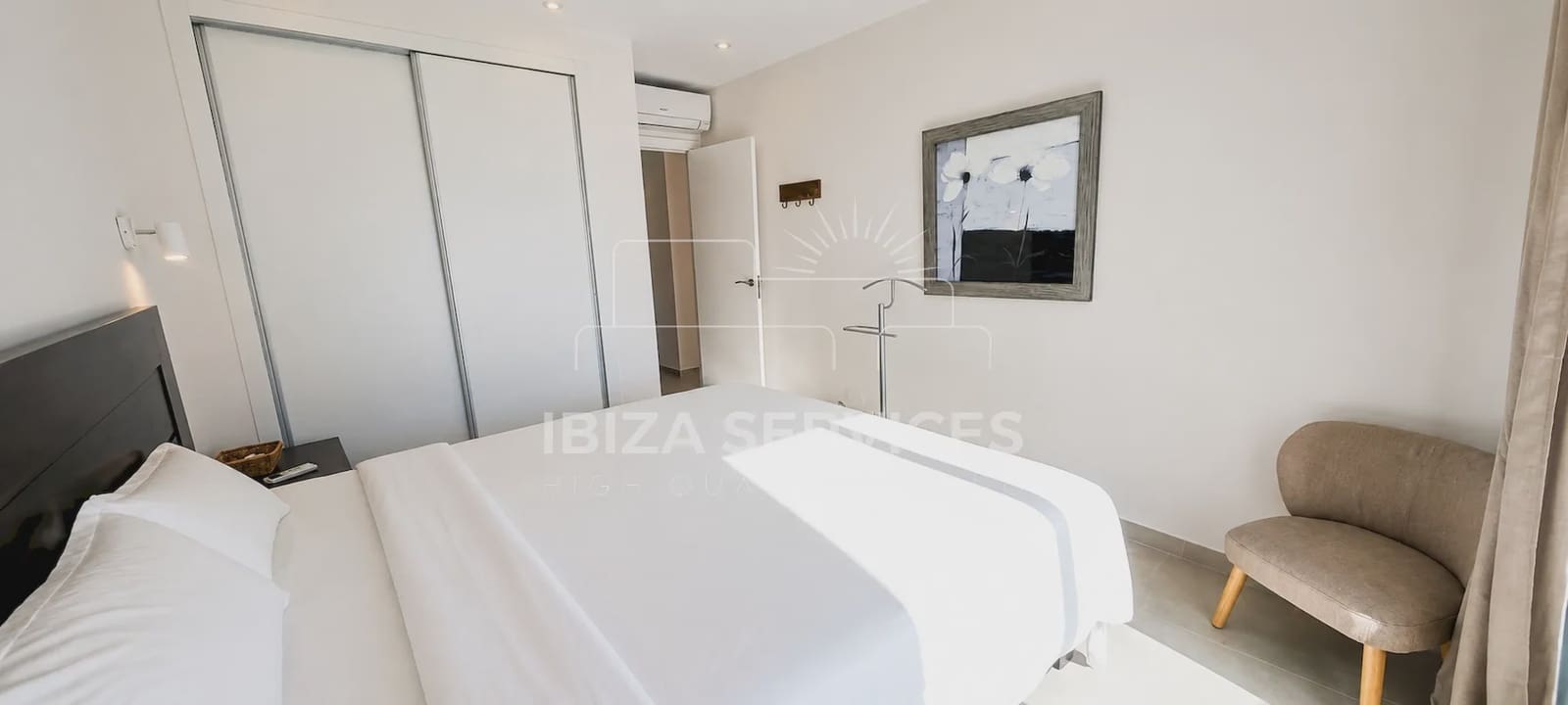 2 bedroom Apartment for rent in Cala d'en Bou with pool - € 2,000 (Ref: 9348004)
