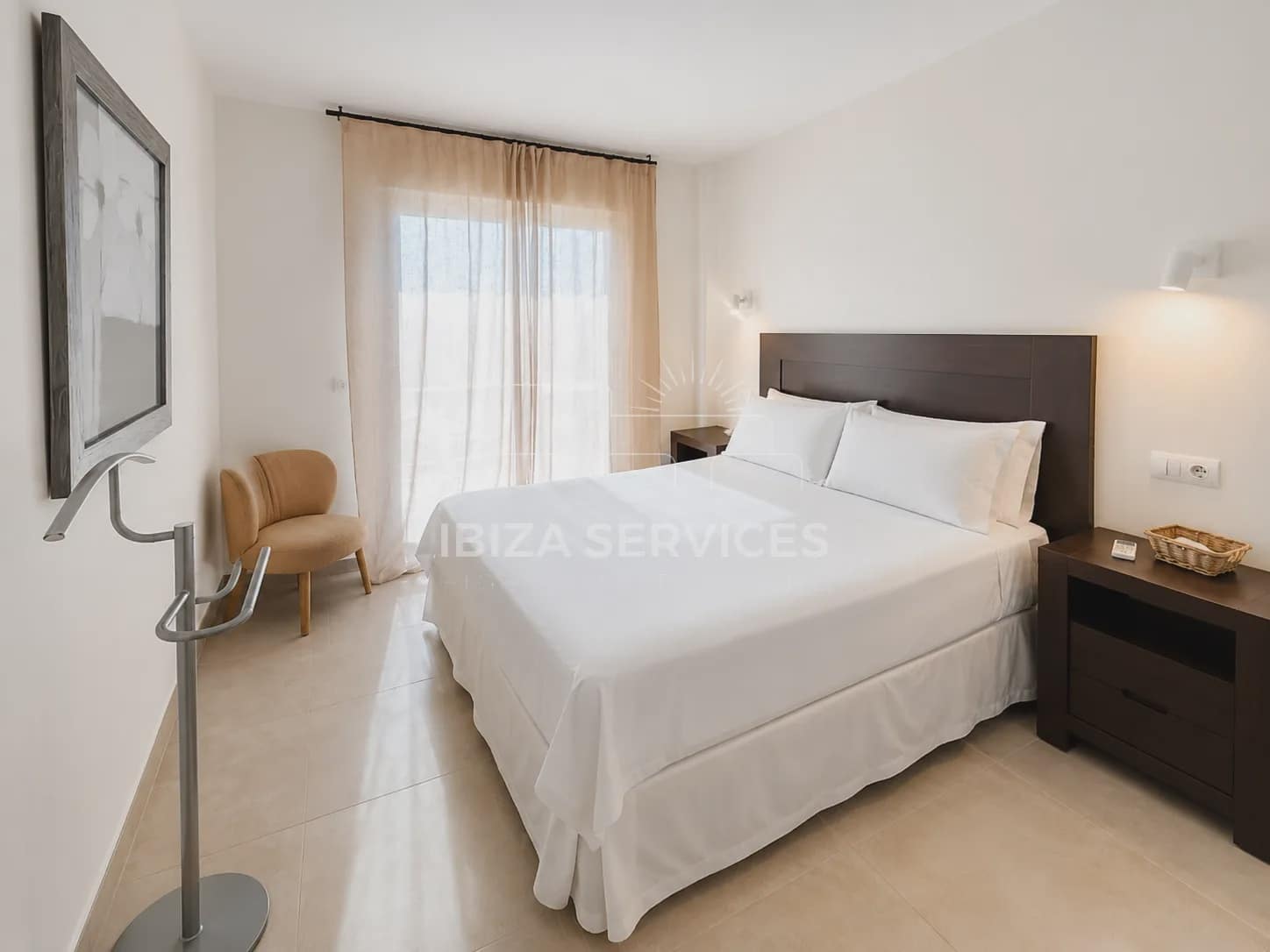 2 bedroom Apartment for rent in Cala d'en Bou with pool - € 2,000 (Ref: 9348004)