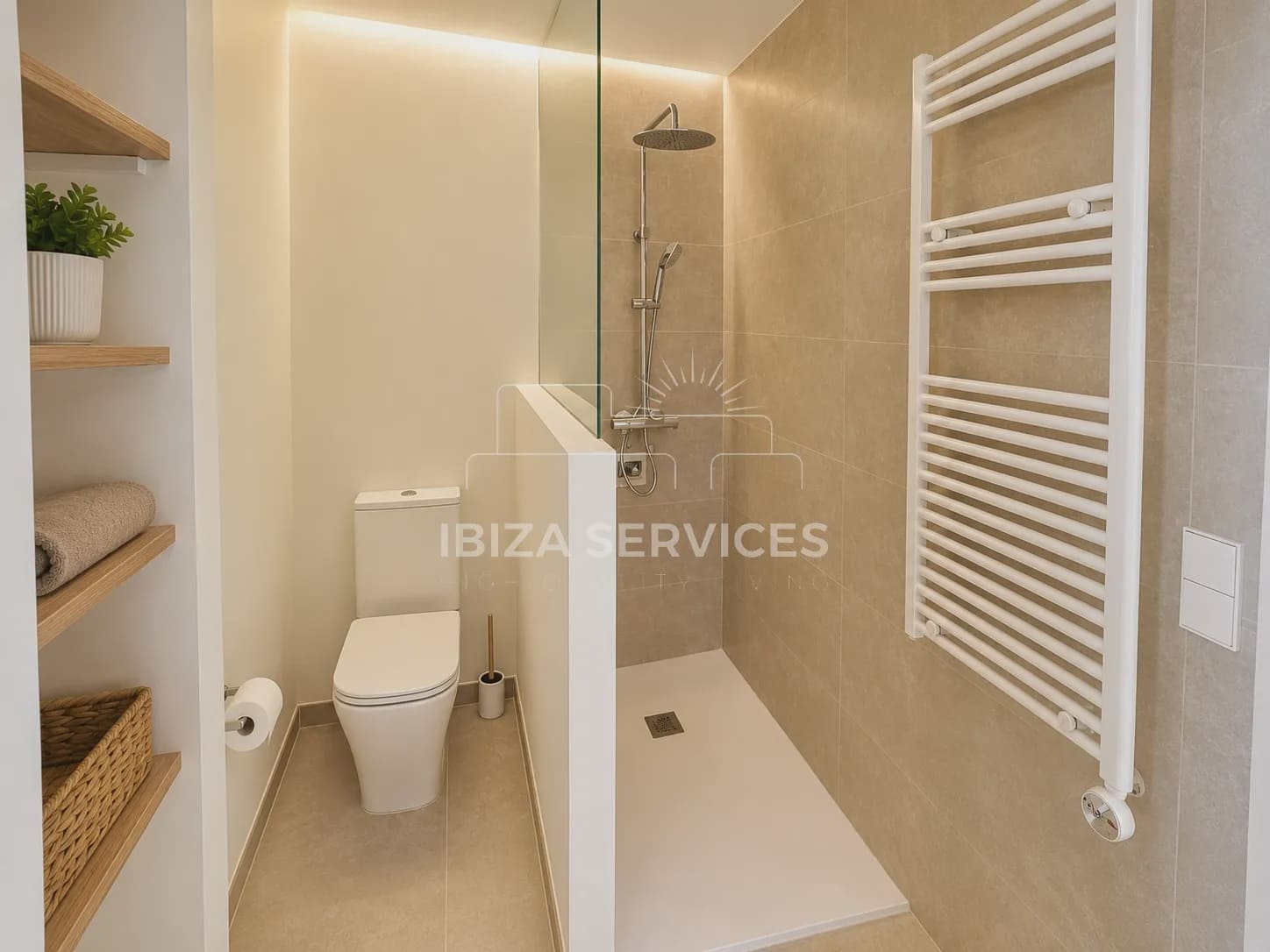 2 bedroom Apartment for rent in Cala d'en Bou with pool - € 2,000 (Ref: 9348004)