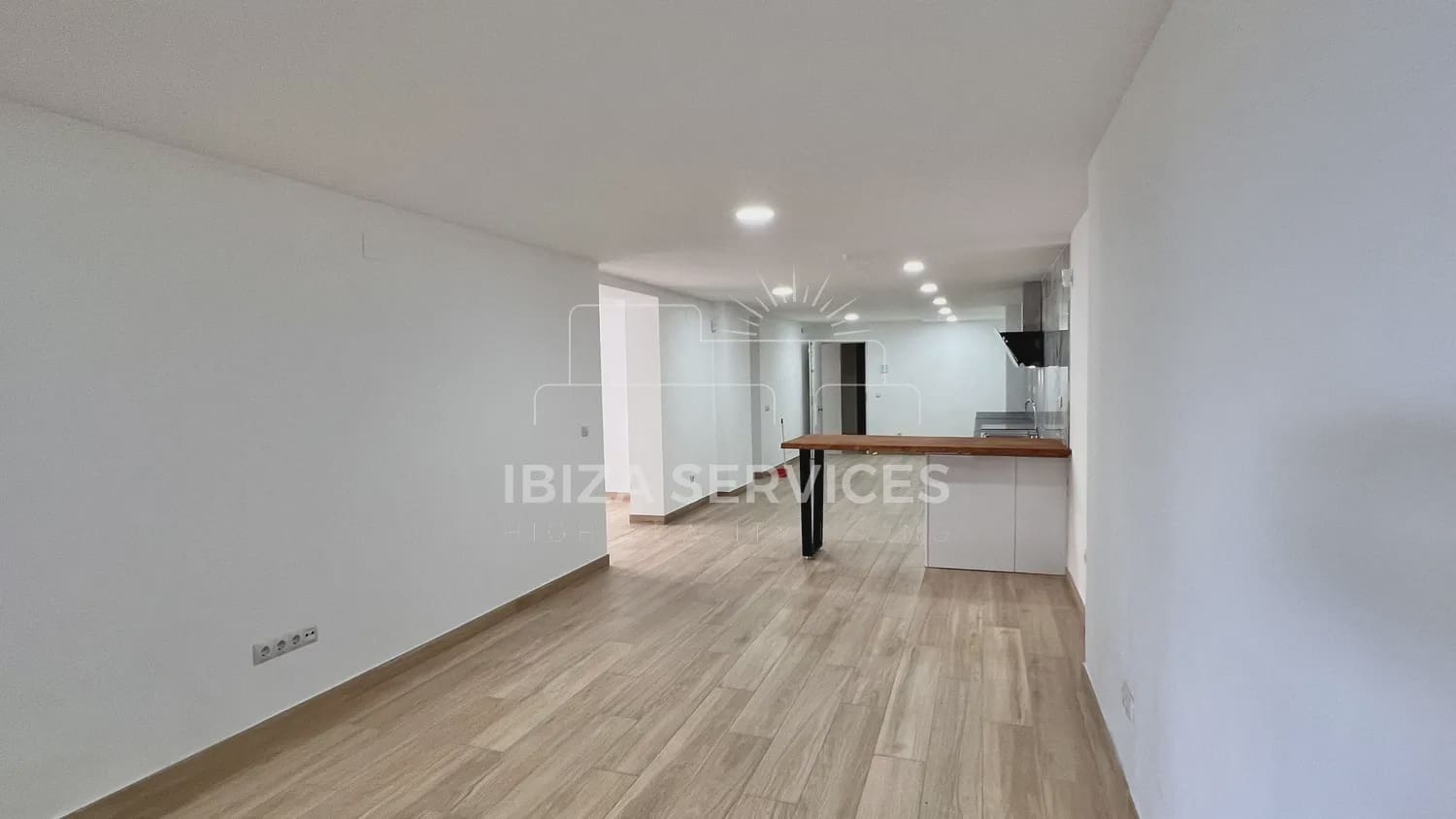 2 sovrum Lägenhet till salu i Ibiza stad med pool - 770 000 € (Ref: 9354529)