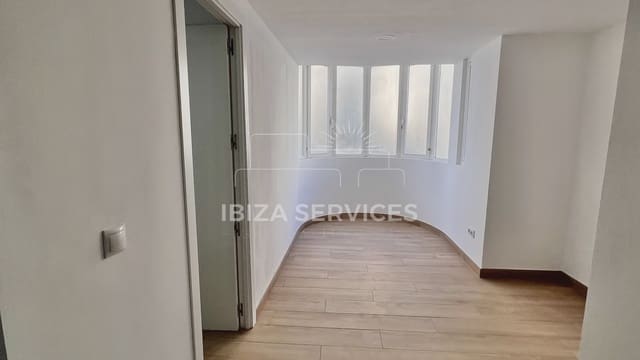 2 sovrum Lägenhet till salu i Ibiza stad med pool - 770 000 € (Ref: 9354529)