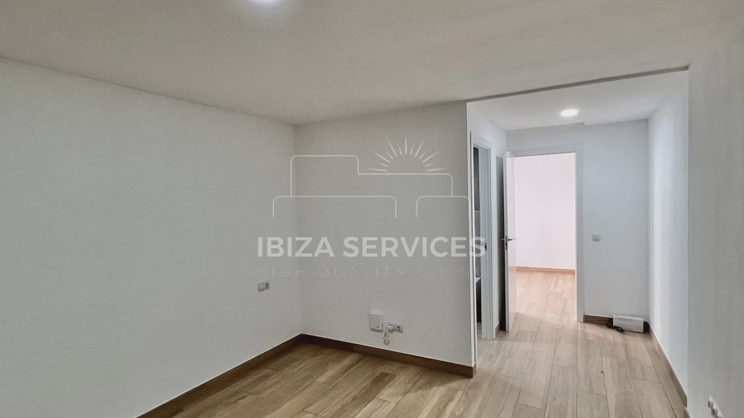 2 sovrum Lägenhet till salu i Ibiza stad med pool - 770 000 € (Ref: 9354529)