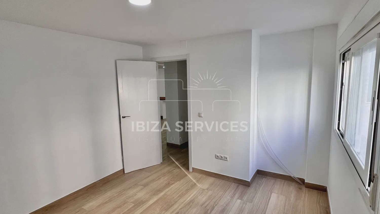 2 sovrum Lägenhet till salu i Ibiza stad med pool - 770 000 € (Ref: 9354529)