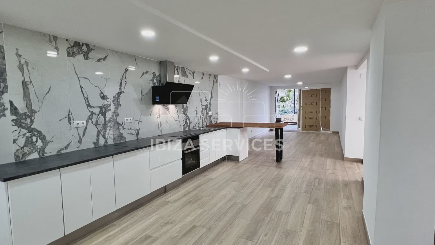 2 sovrum Lägenhet till salu i Ibiza stad med pool - 770 000 € (Ref: 9354529)