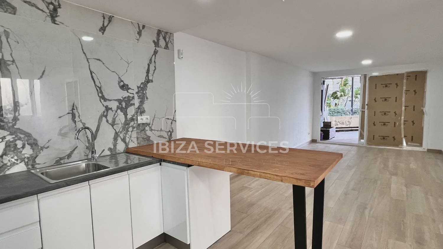 2 sovrum Lägenhet till salu i Ibiza stad med pool - 770 000 € (Ref: 9354529)