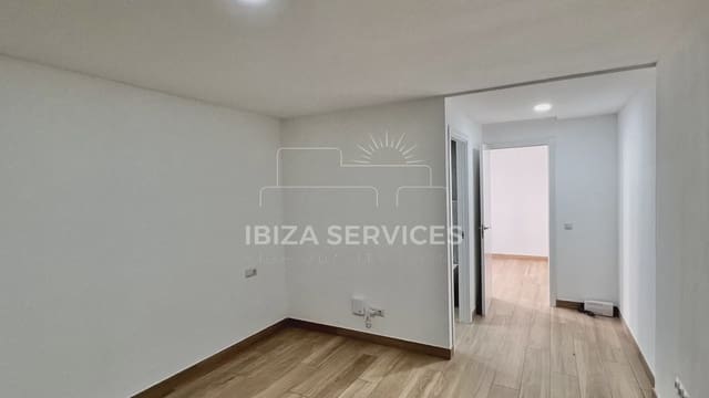 2 sovrum Lägenhet till salu i Ibiza stad med pool - 770 000 € (Ref: 9354529)
