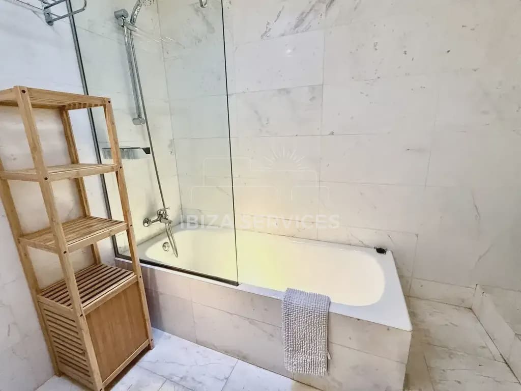 6 sypialnia Dom do wynajęcia w Talamanca z garażem - 6 000 € (Ref: 9384932)