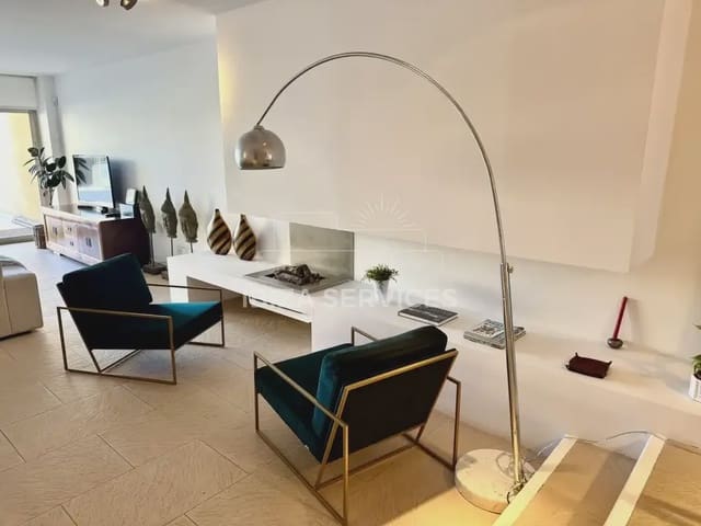 6 soveværelse Byhus til leje i Talamanca, Ibiza by med garage - € 6.000 (Ref: 9384932)