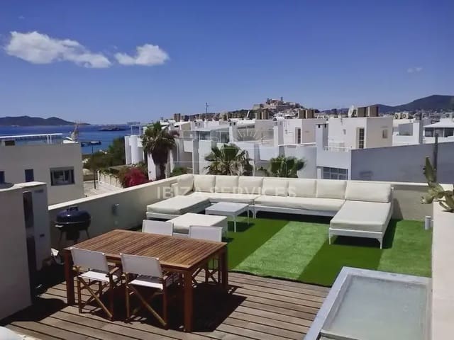 6 soveværelse Byhus til leje i Talamanca, Ibiza by med garage - € 6.000 (Ref: 9384932)